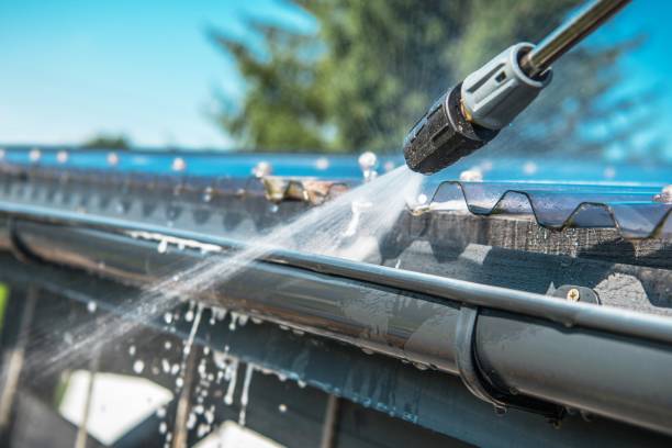 Best Deck Pressure Washing  in Breckenridge, MI